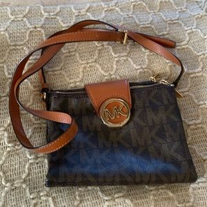 Michael Kors cross body